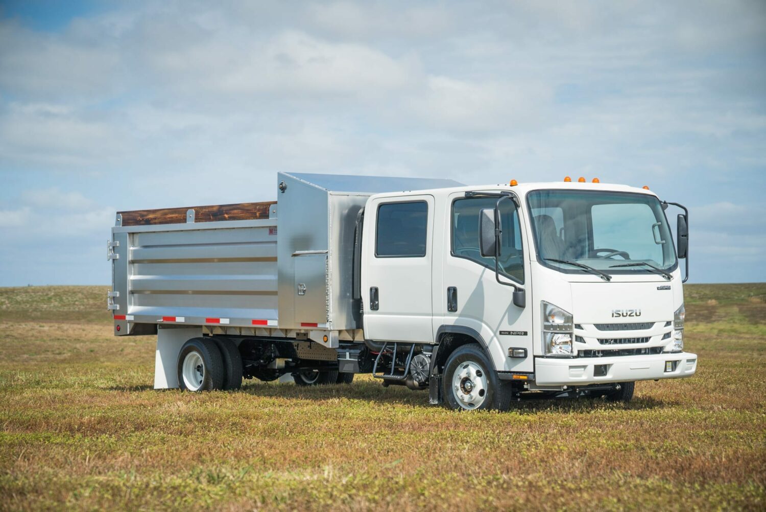 Isuzu NPR Gas Crew Cab w/ 14ft Aluminum Dump MJ TruckNation MJ